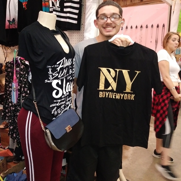 BoyNewYork black/gold t shirt - Picture 2 of 7